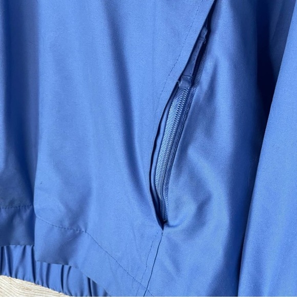 Land’s End UPS Uniform V-Neck Pull Over Sweatshirt - Picture 5 of 9